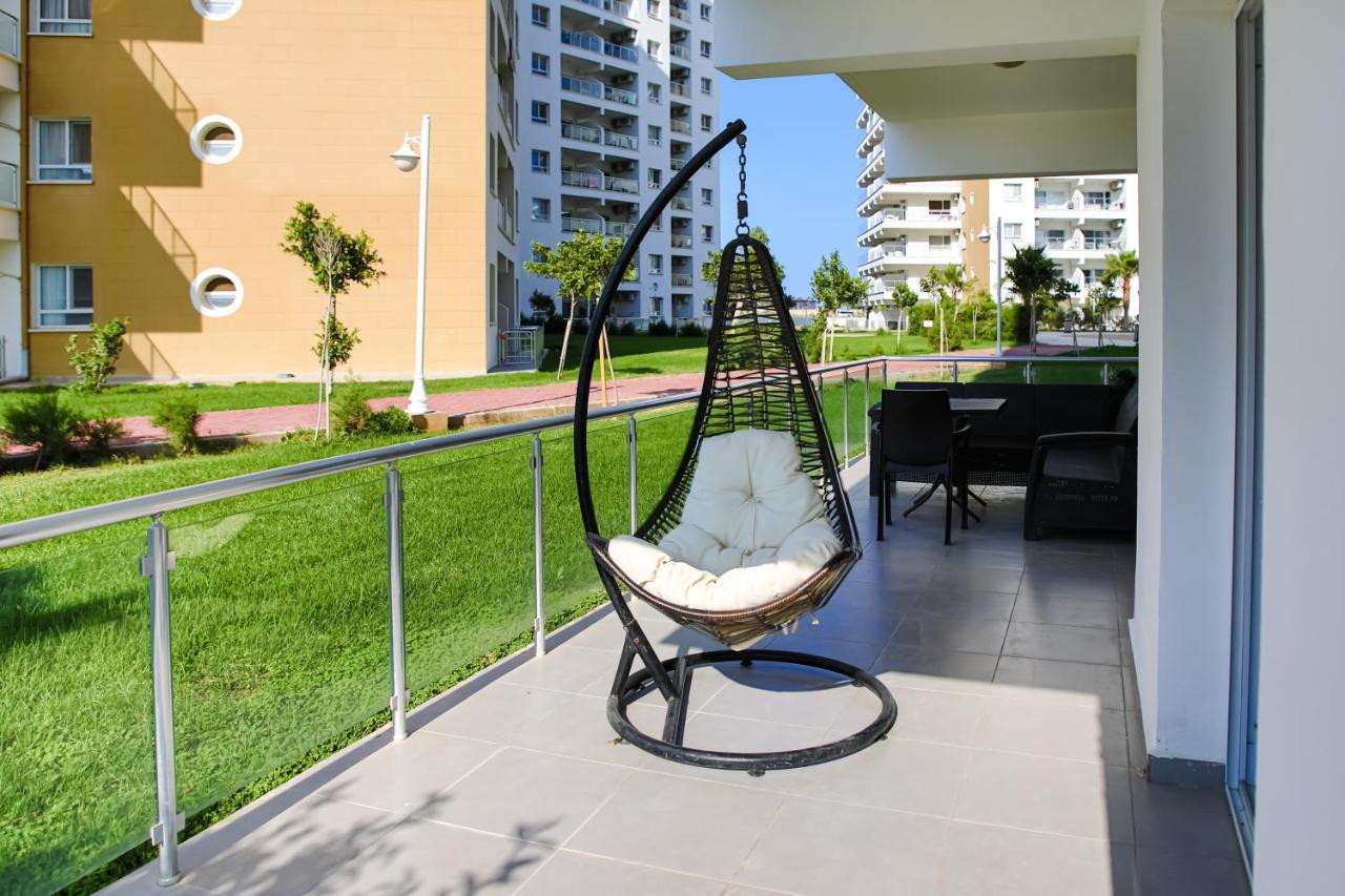 Garden View Two Bedroom In Caesar & Spa, Long *