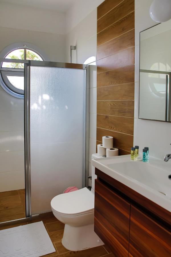 Garden View Two Bedroom In Caesar & Spa, Long Apartment Perivolia tou Trikomou