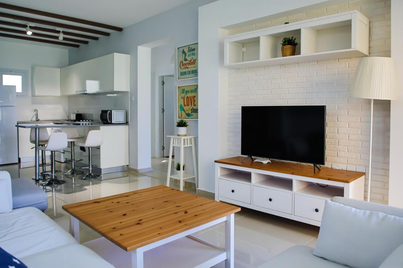 Garden View Two Bedroom In Caesar & Spa, Long * Perivolia tou Trikomou