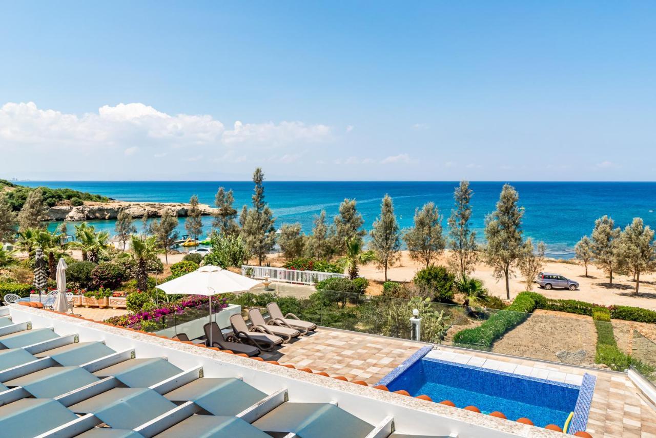 Villa Front Aqua Marina By Ezoria *
