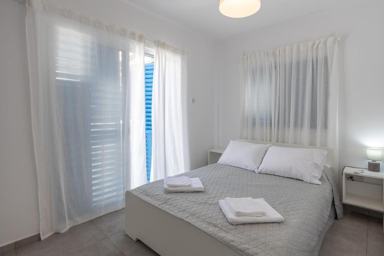 Kapparis Flat 22