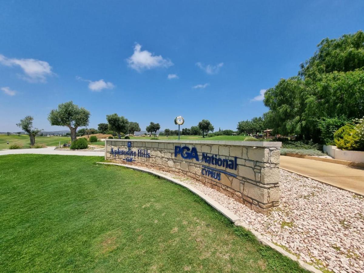 Exquisite Golf With Sea, 8tee, Views, In Aphrodite Hills Golf Villa Kouklia