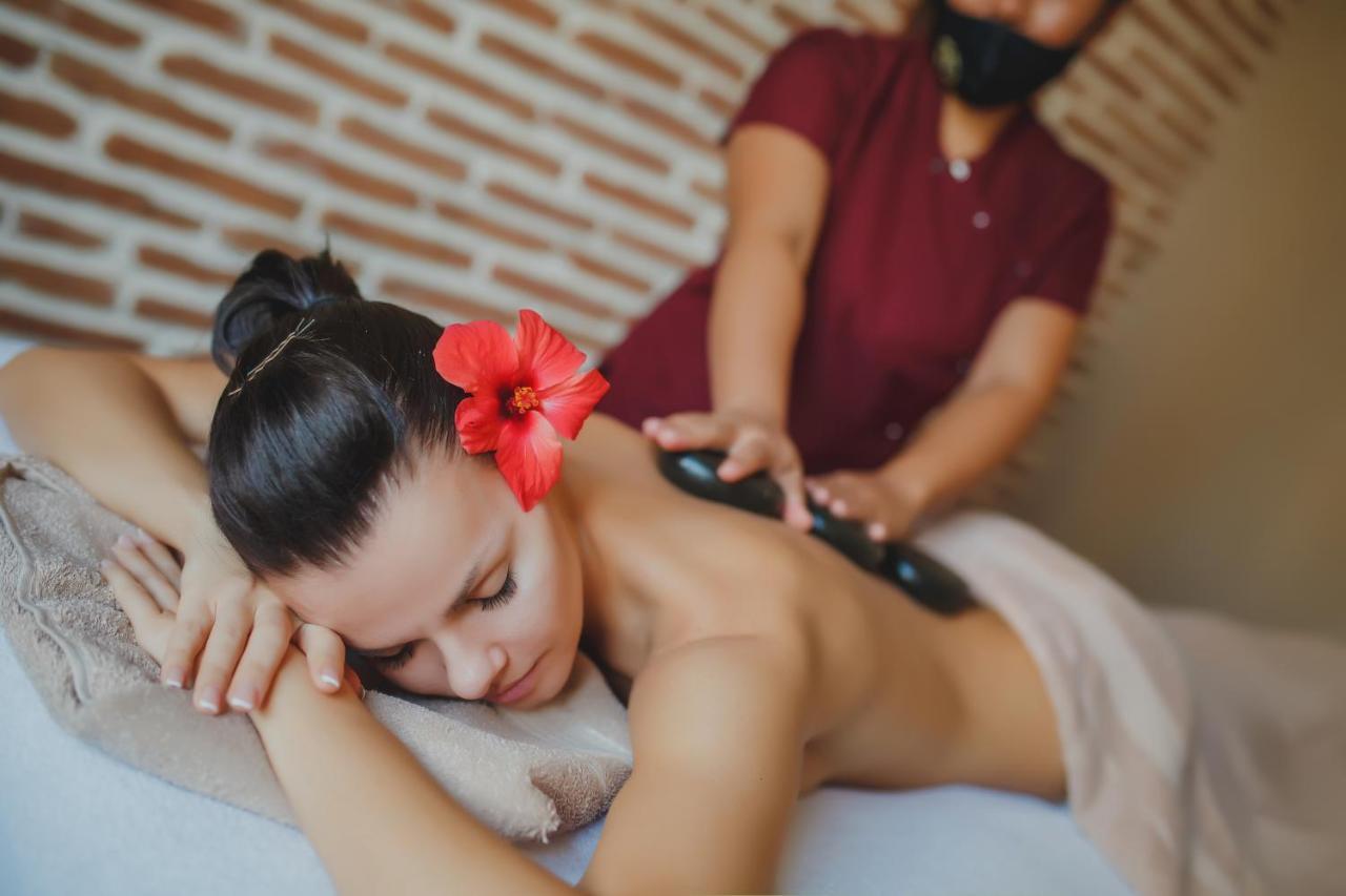 Modern In Caesar & Spa, Long Perivolia tou Trikomou
