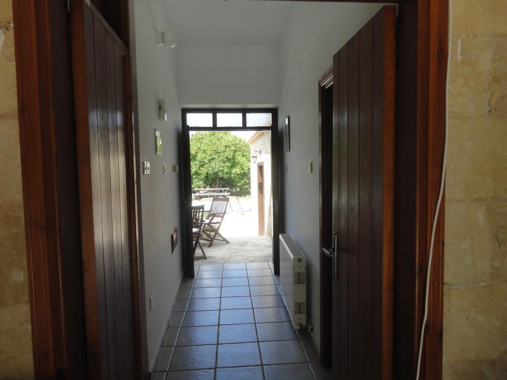 Apartment Spanos House Goudhi