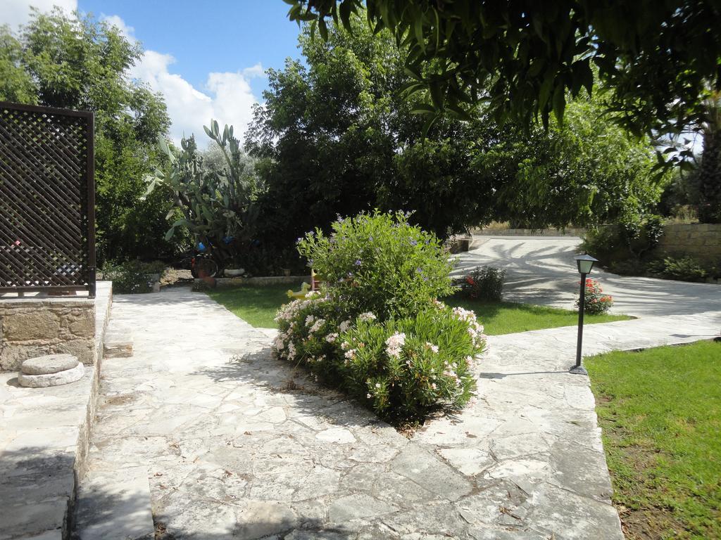 Apartment Spanos House Goudhi