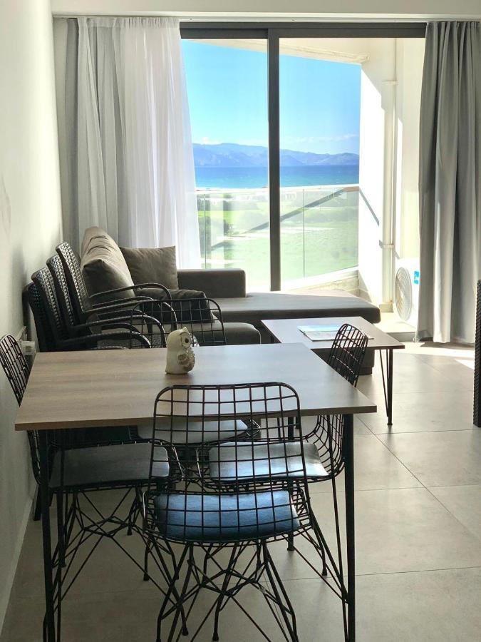 Aphrodite Beachfront Official Hotel