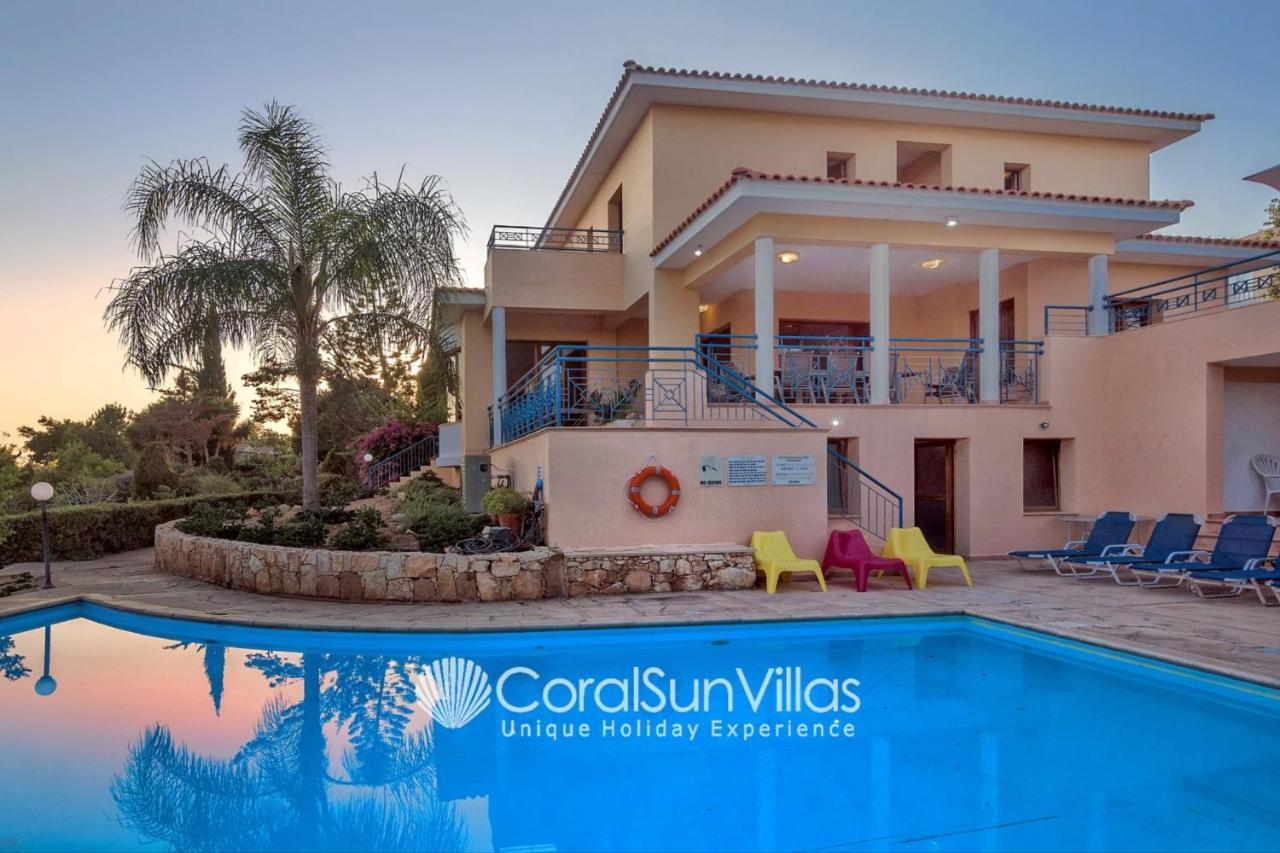 Zeus Sublime 5 Bedrms Heated Pool By Coral Sun Villas,