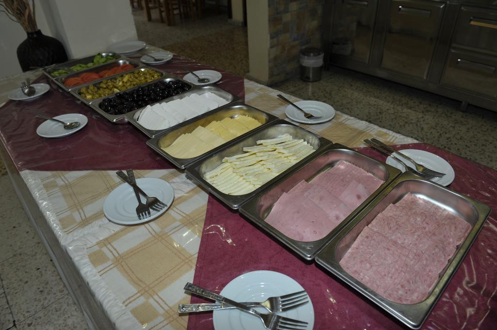 Minaides Hotel 2*