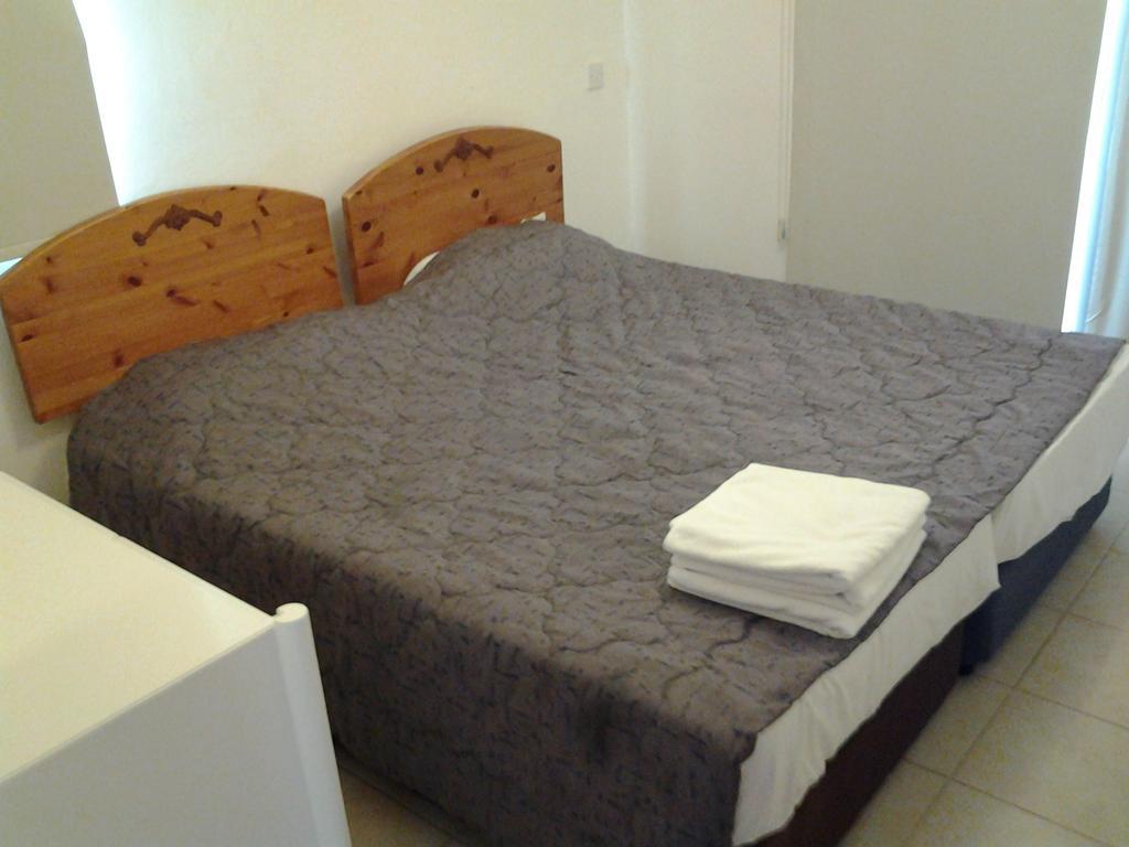 Artemis Karas Holidays Apartment Paralimni