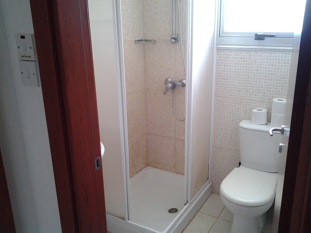 Artemis Karas Holidays Apartment