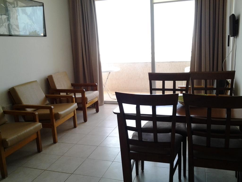 Artemis Karas Holidays Apartment