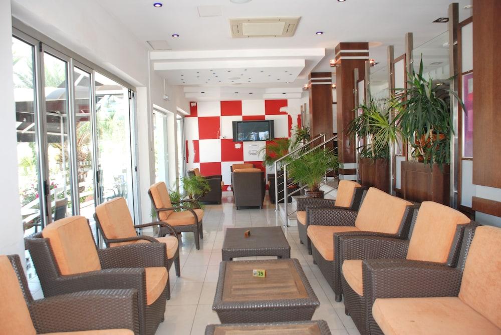 Hotel Marion Polis