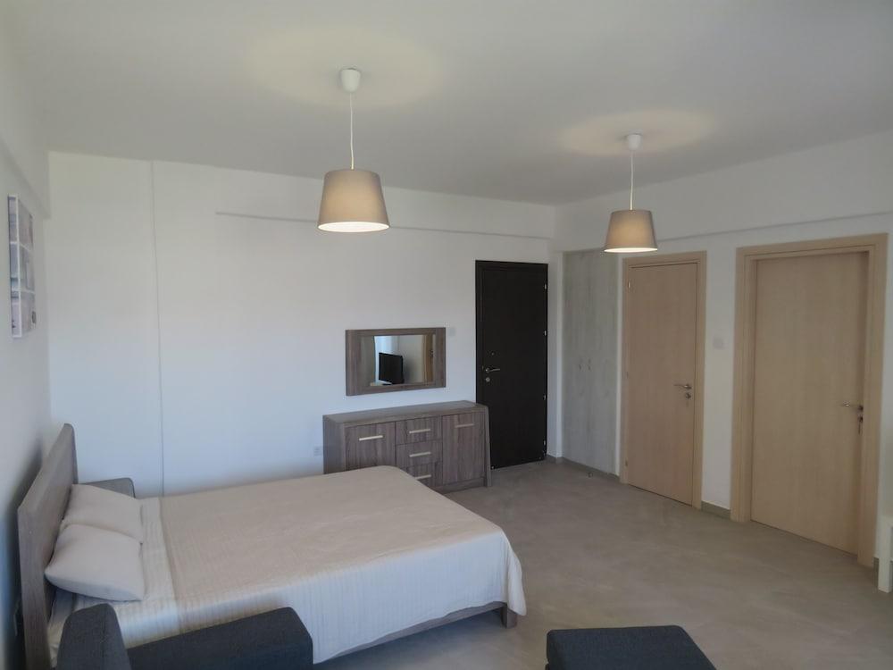 Polyxeni 3* Limassol