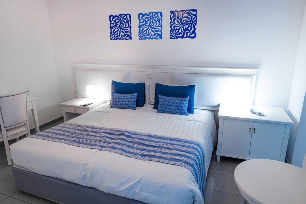 Nereus Hotel 3*