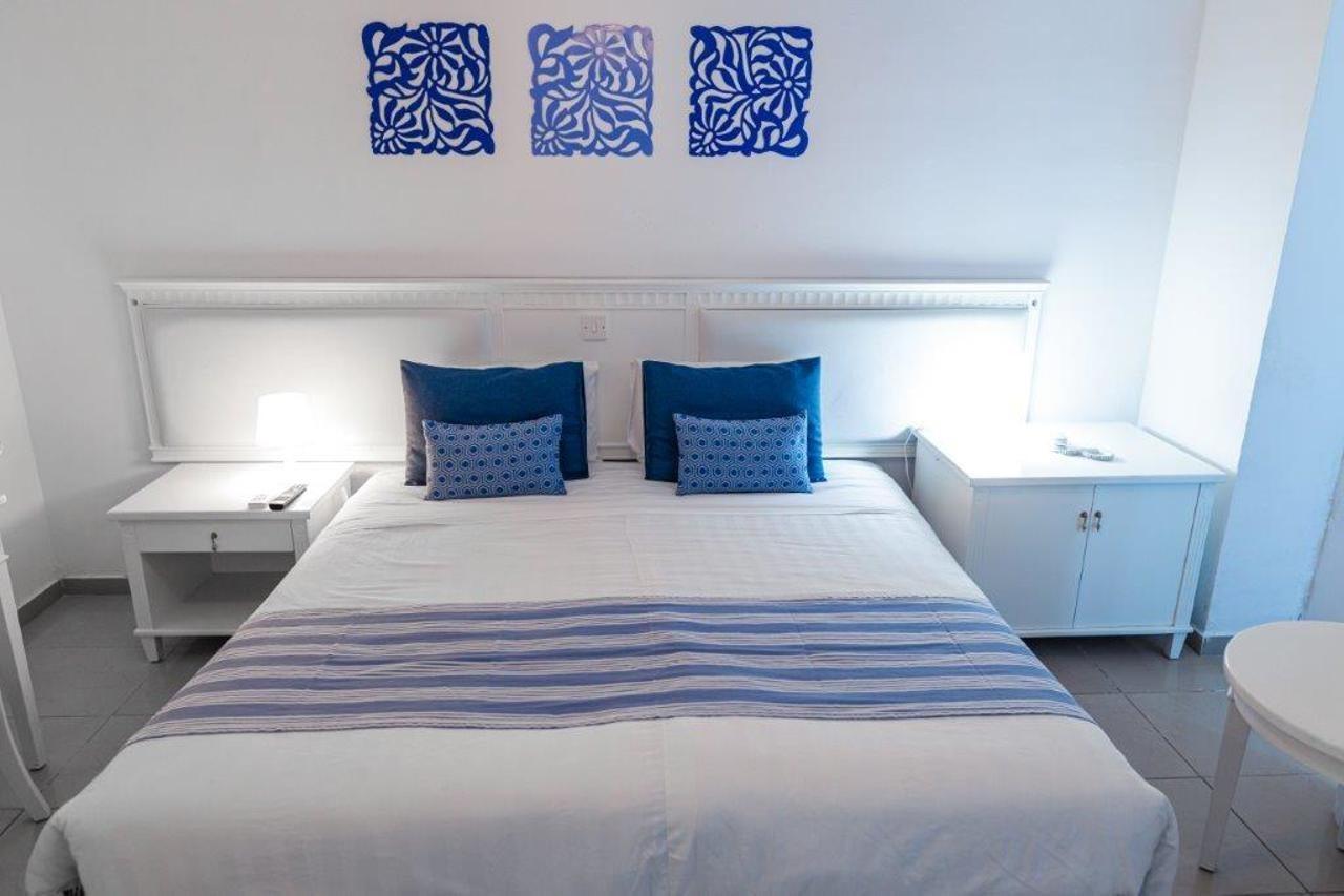 Nereus Hotel 3*