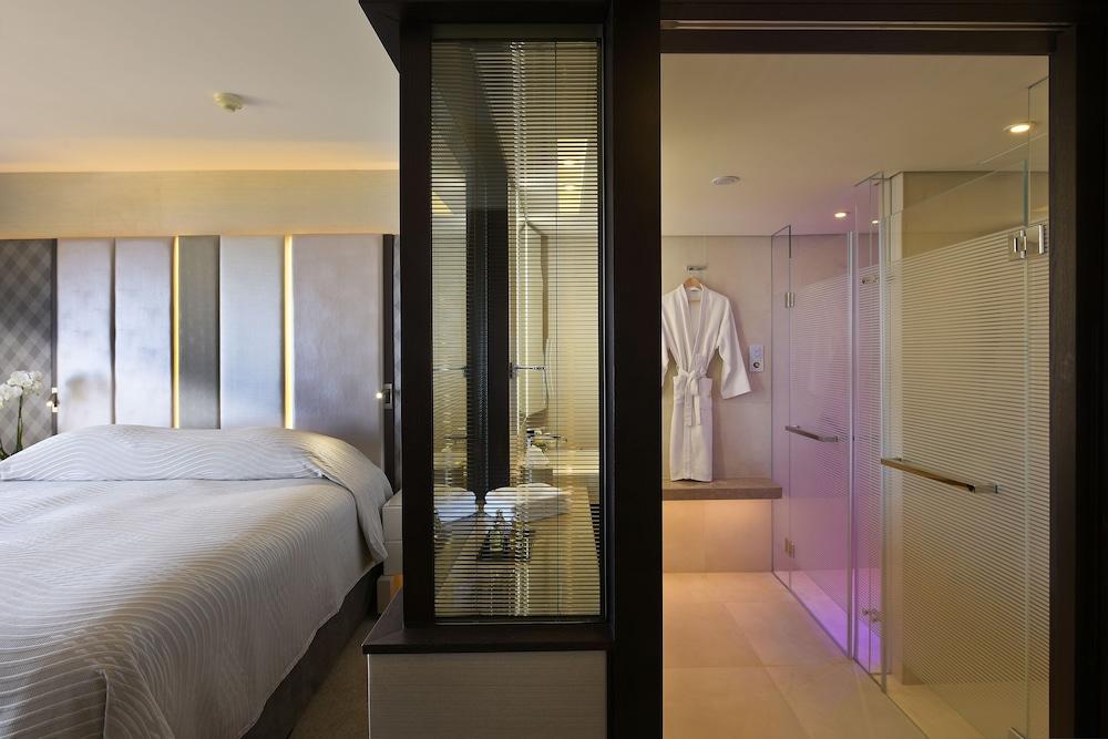 Hotel Four Seasons 5*