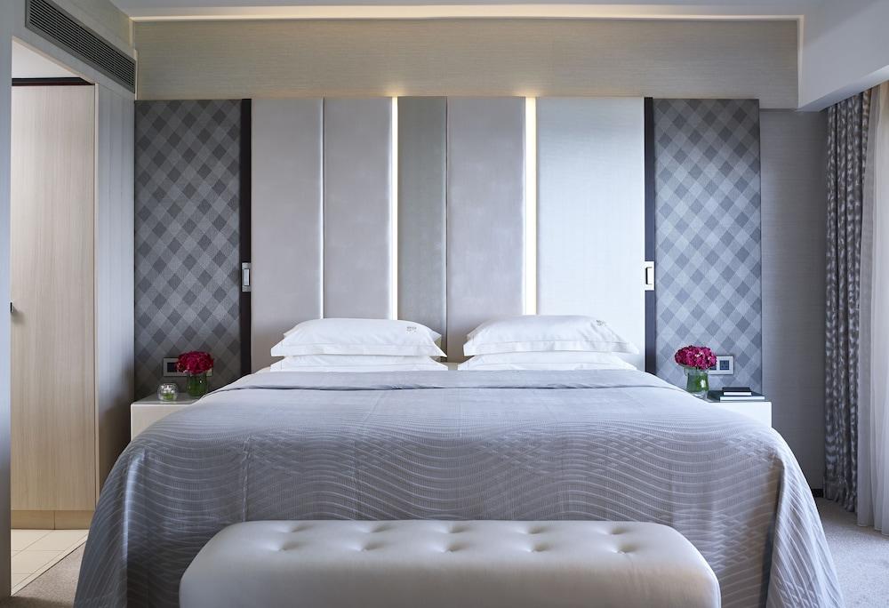 Four Seasons 5*