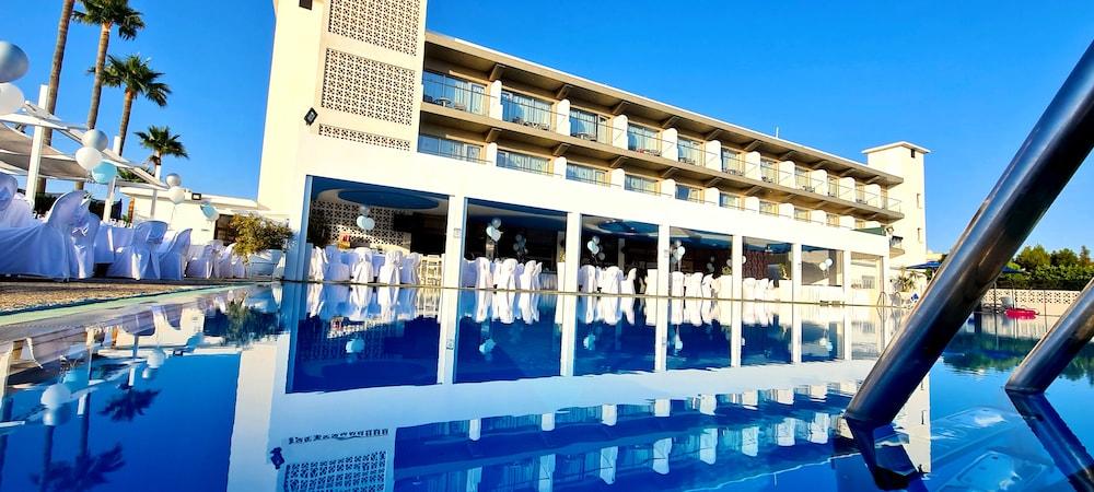 Hotel Sveltos 3*