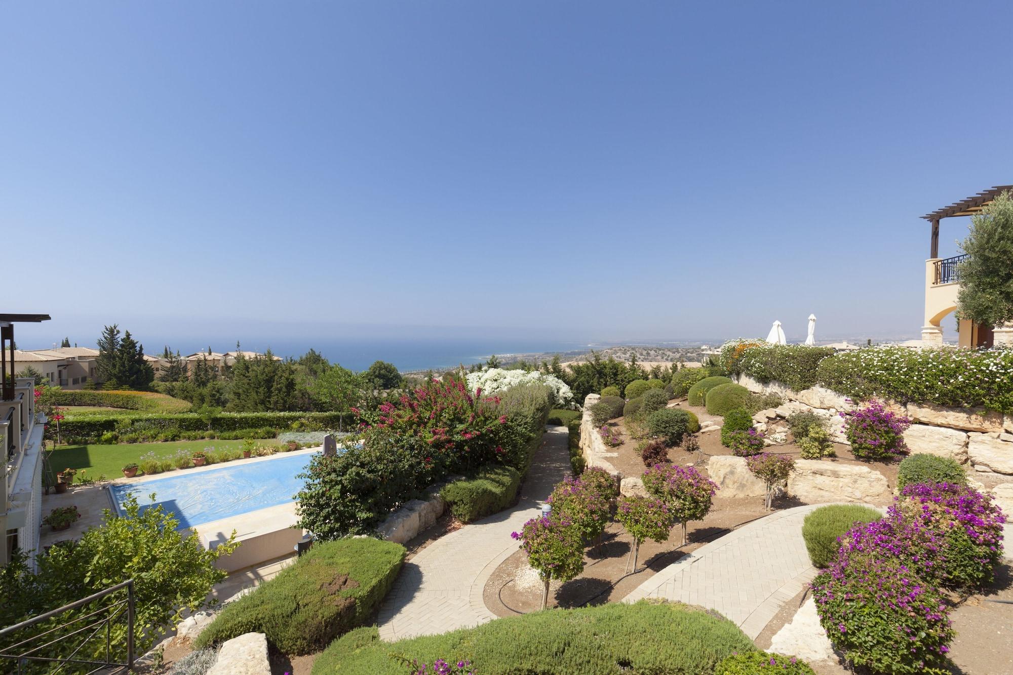 Apartment Residences Aphrodite Hills