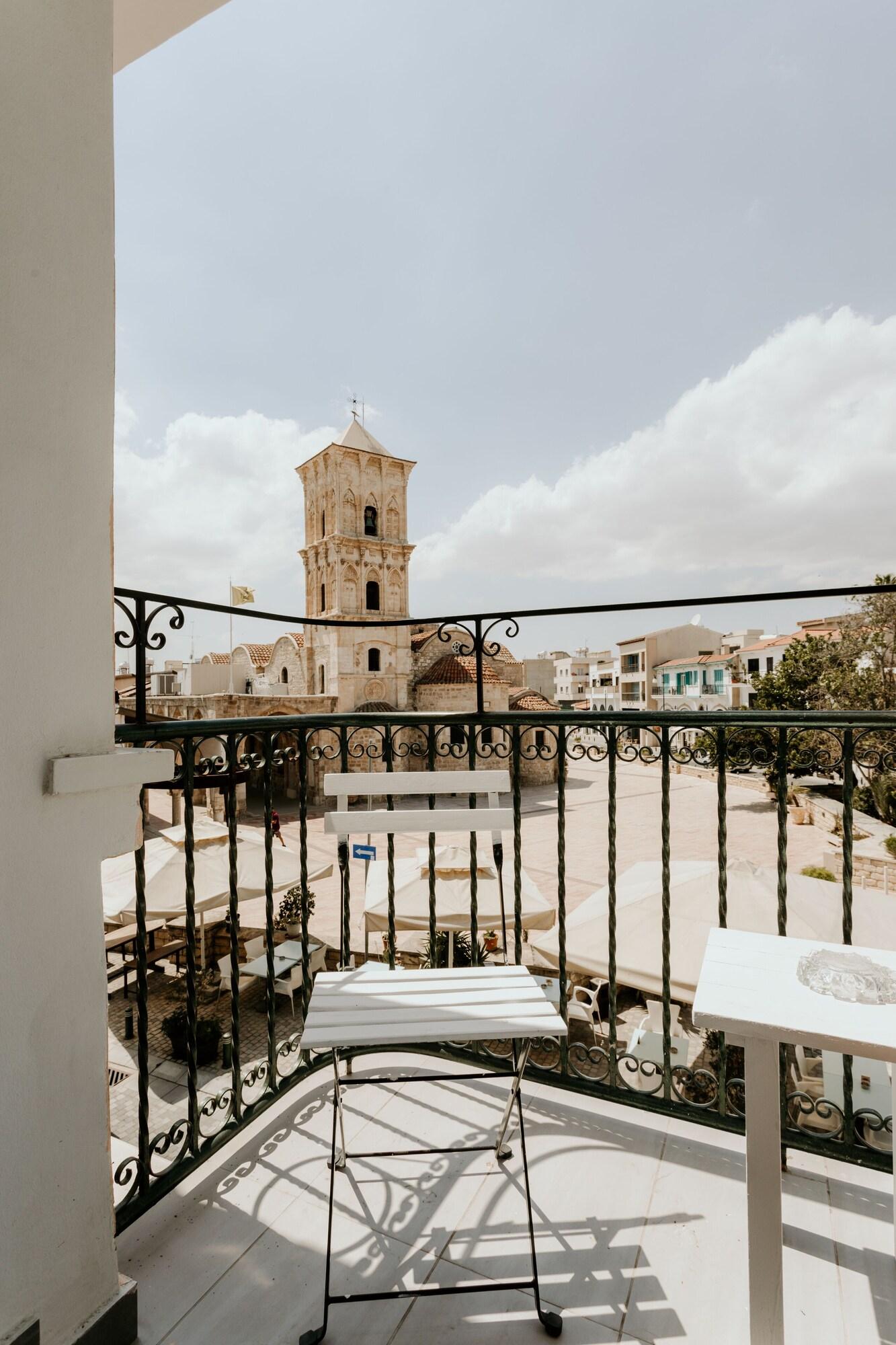 Hotel Opera *