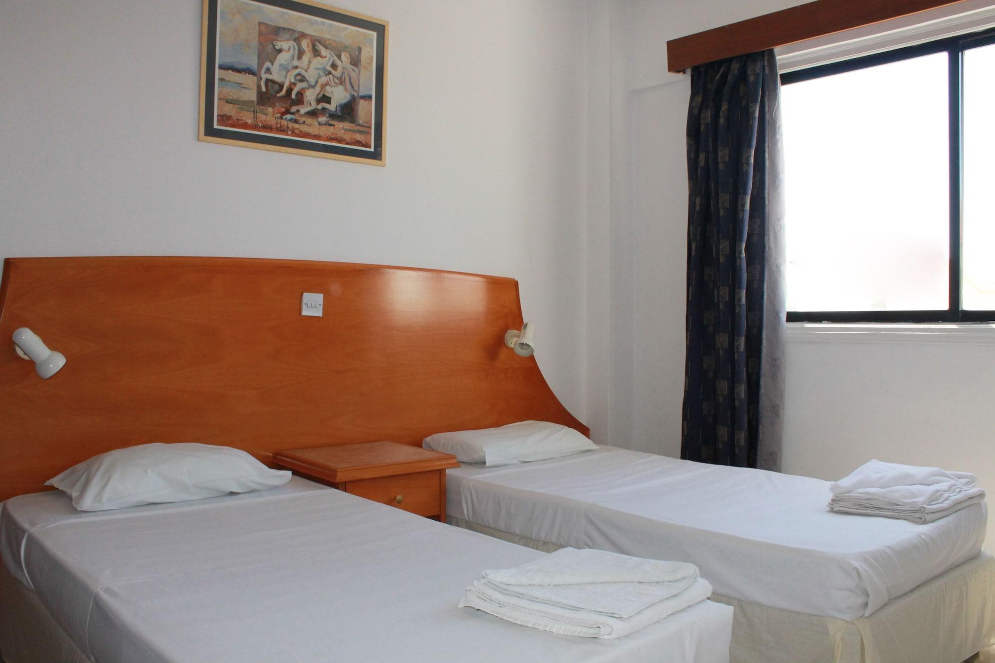 Florea Aparthotel 3*