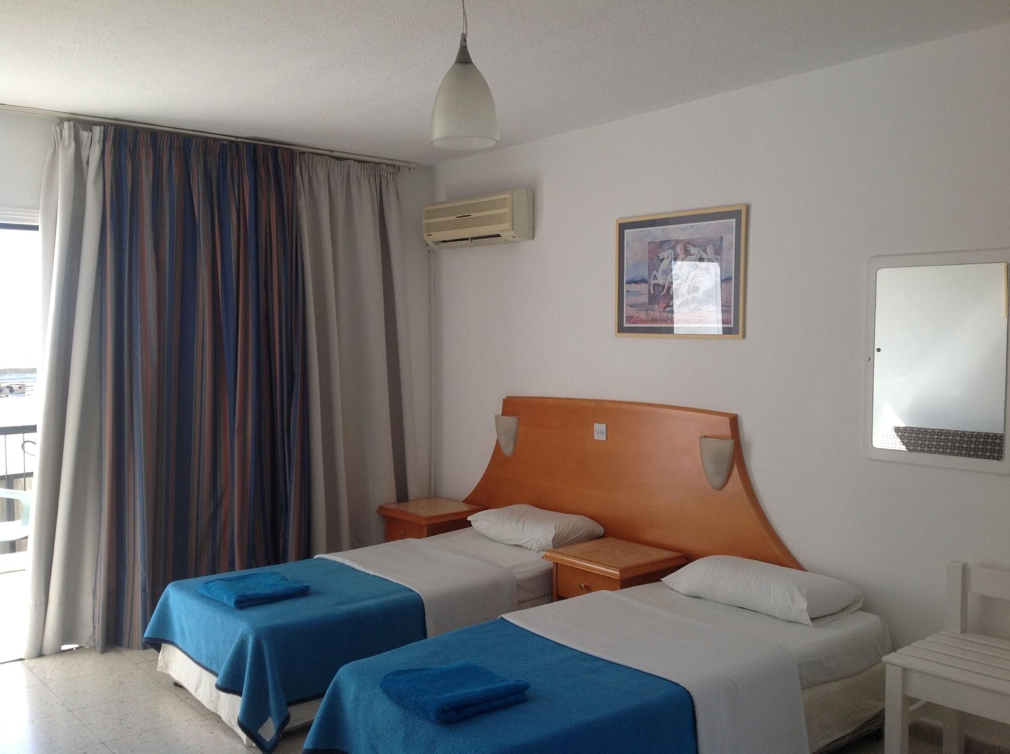 Florea Aparthotel 3*