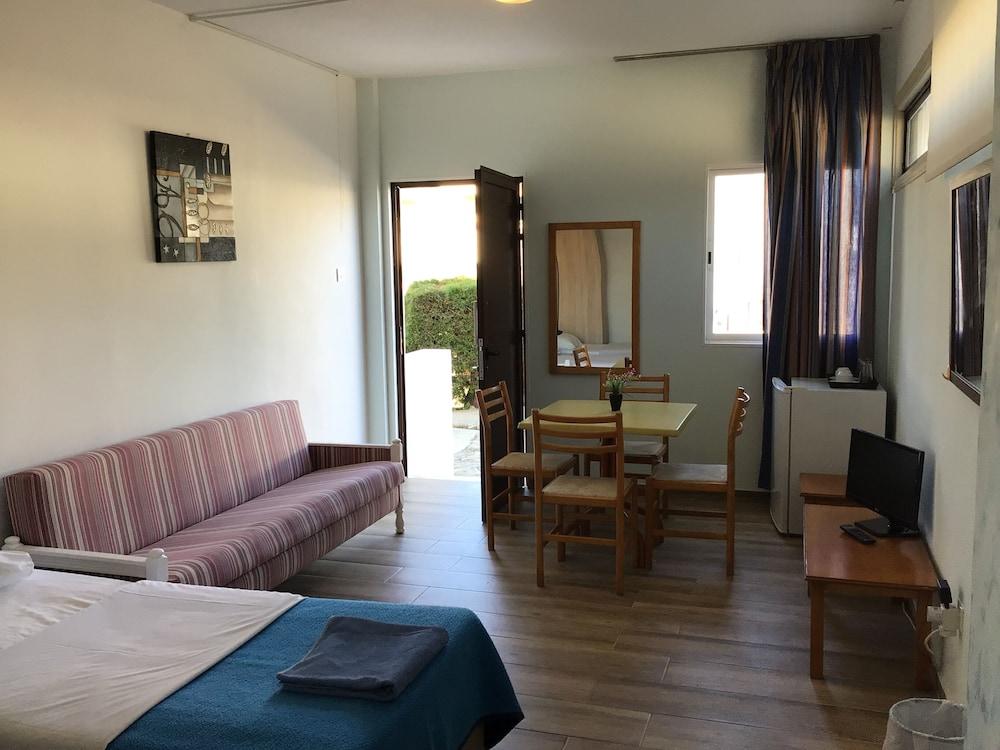 Aparthotel Florea