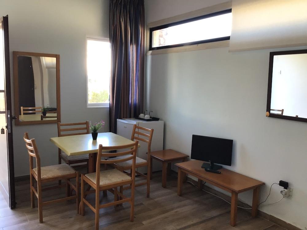Florea 3* Agia Napa