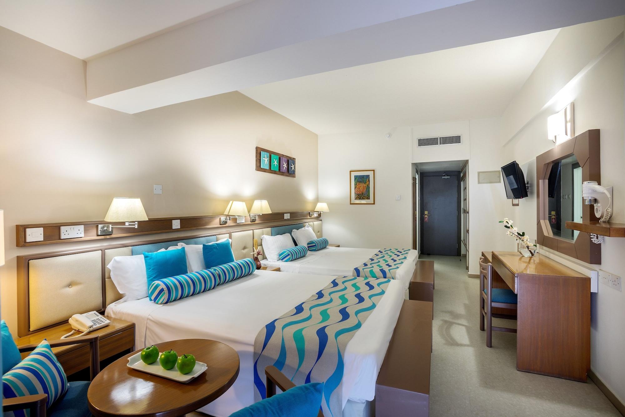 Cavo Maris 4*