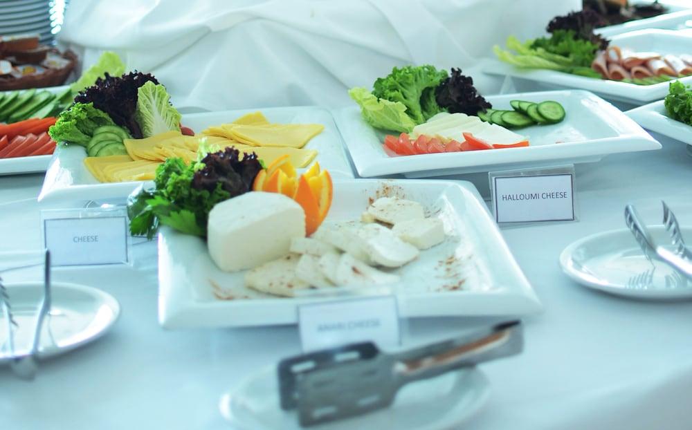 Hotel Sun Hall 4*