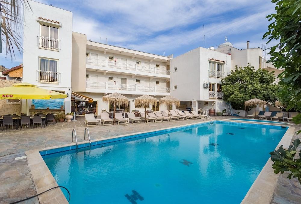 Antonis G. Aparthotel