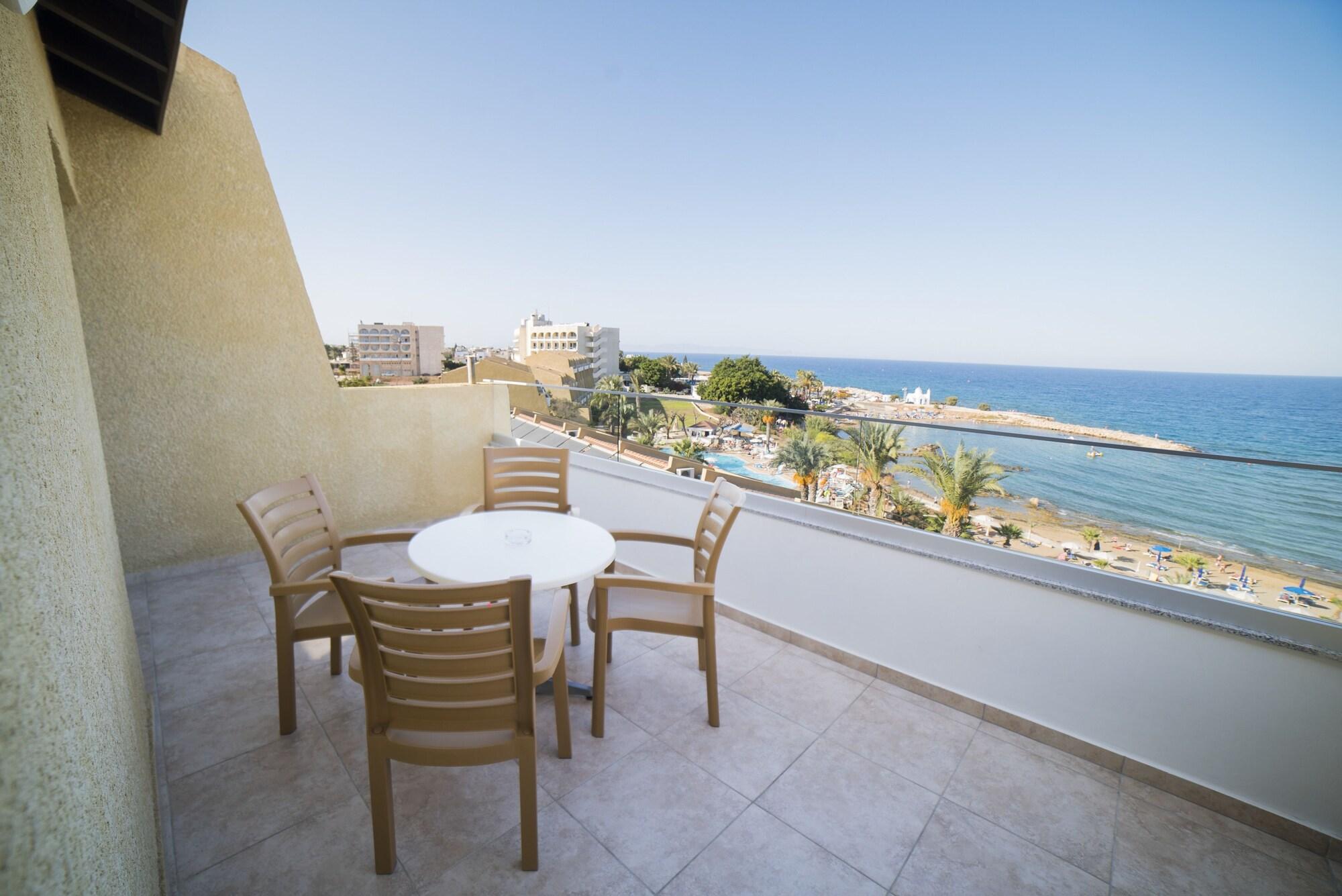 Myroandrou Aparthotel Pernera