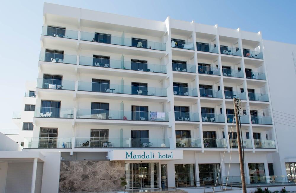 Mandali Hotel 3*