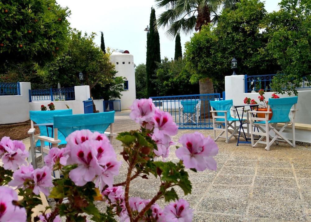 Sanders Azzurro Villa