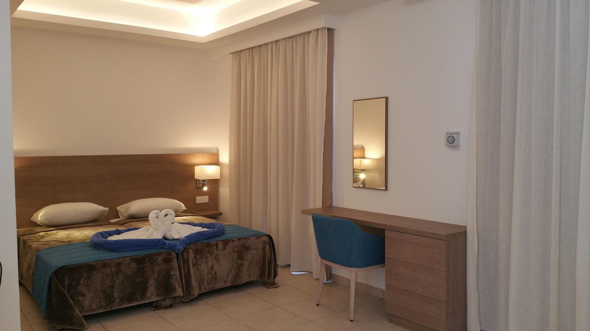 Marica's Boutique Aparthotel Kissonerga
