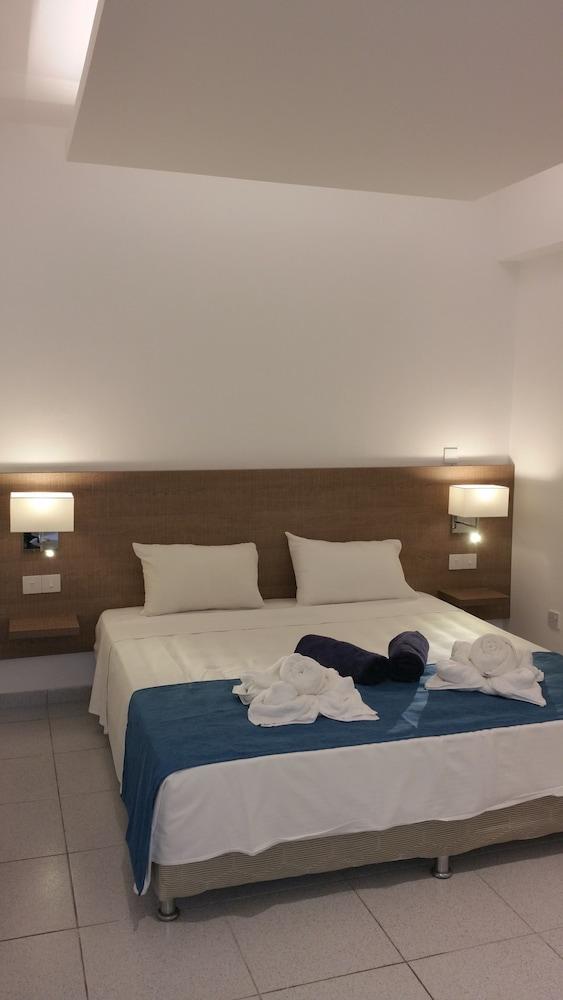 Marica's Boutique 3* Kissonerga