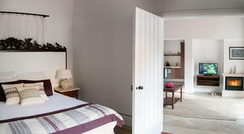 Casale Panayiotis Hotel 4*