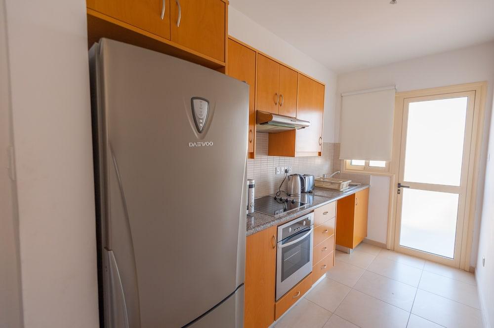 Elysia Park Aparthotel Paphos