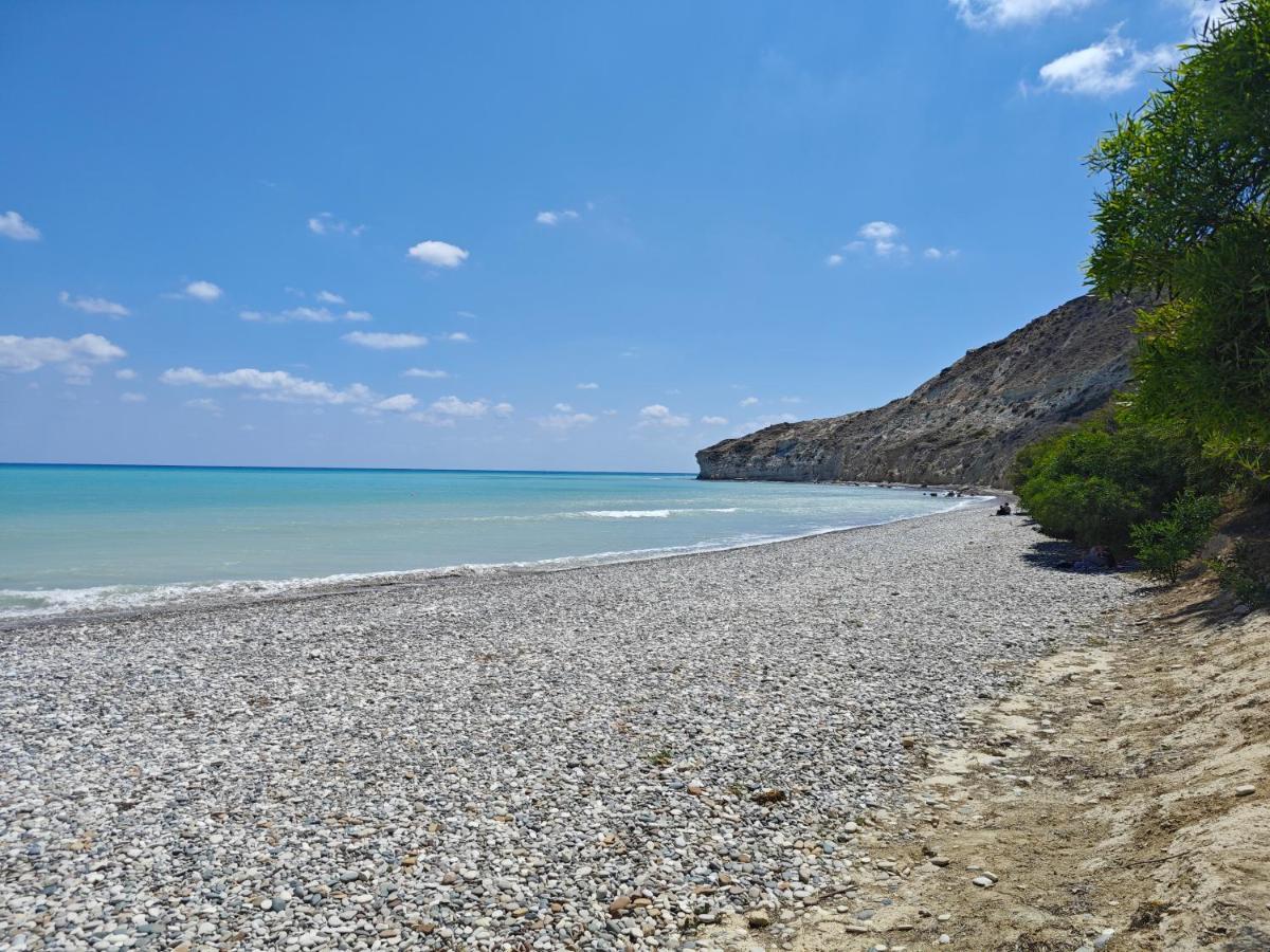 Sunshine Pissouri