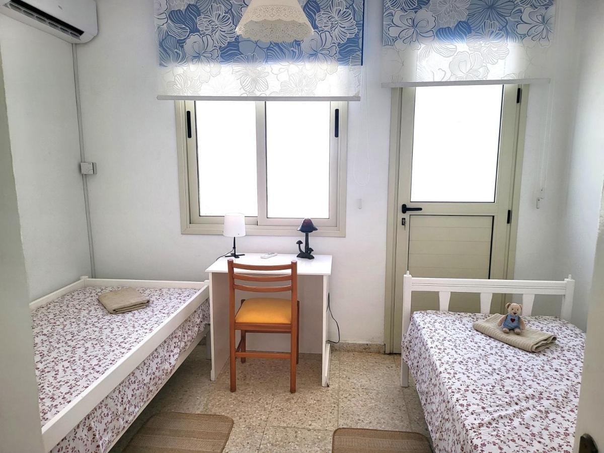 Holiday home Mattis Seafront Beachhouse *