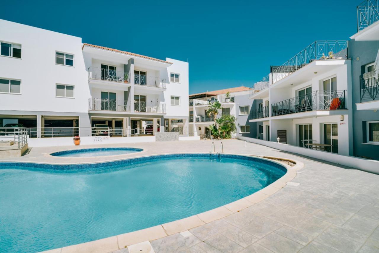 Luna Apartment Paralimni