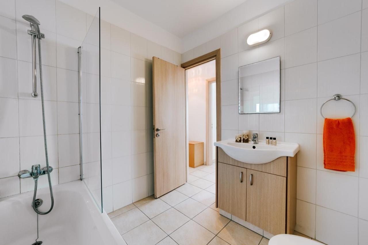 Luna Apartment *