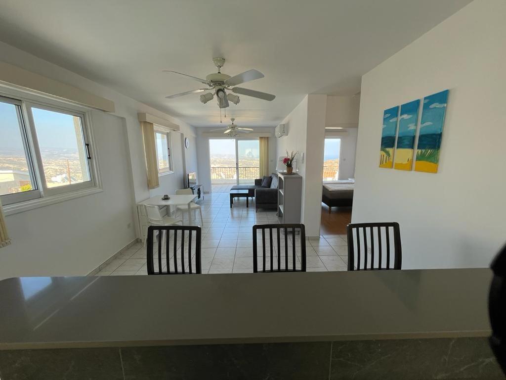 Sunshine Apartment *