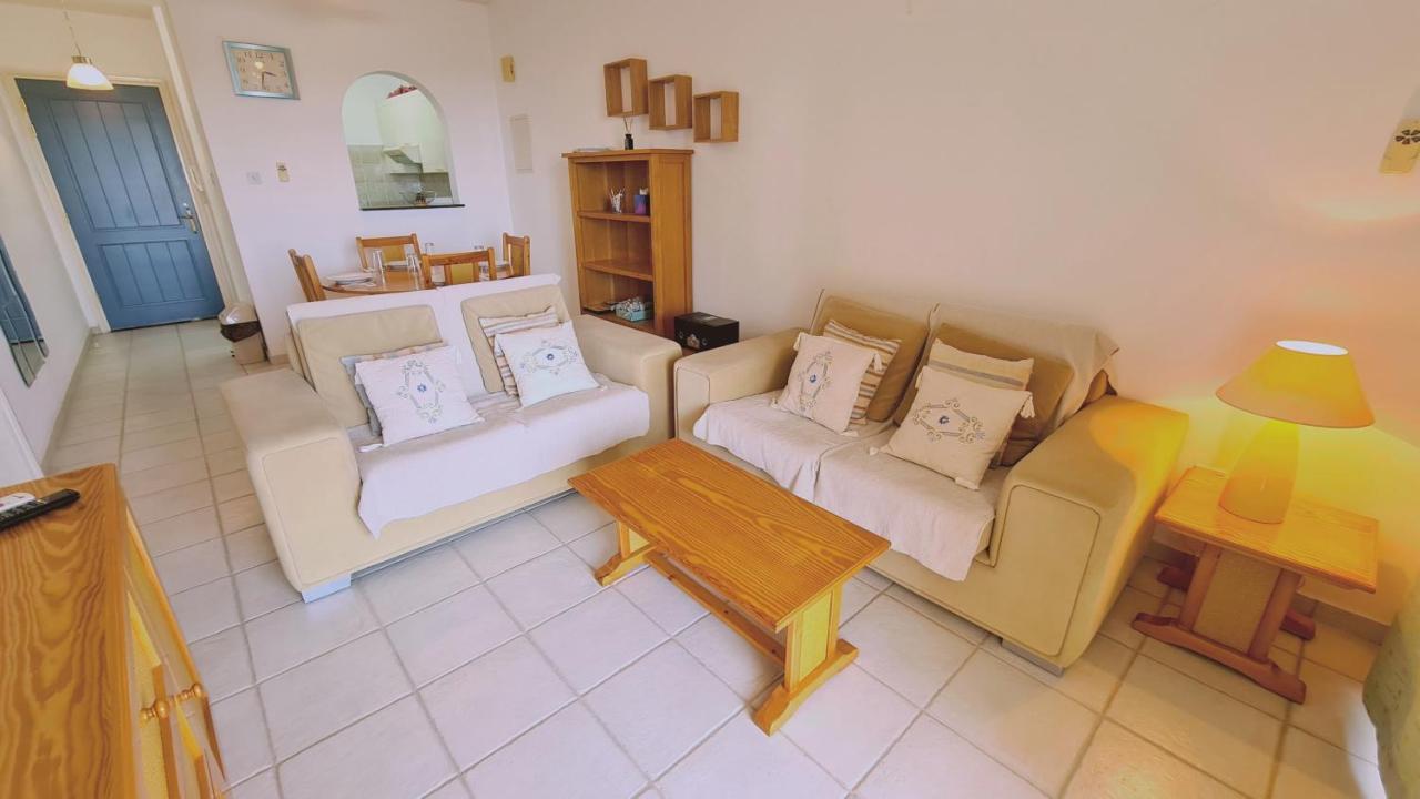 Sea View Apartment Tala