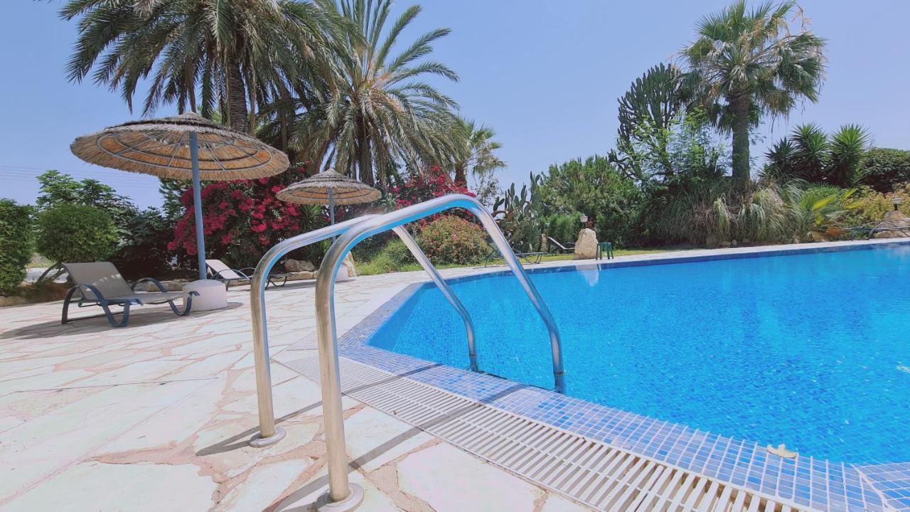 Sea View Apartment *