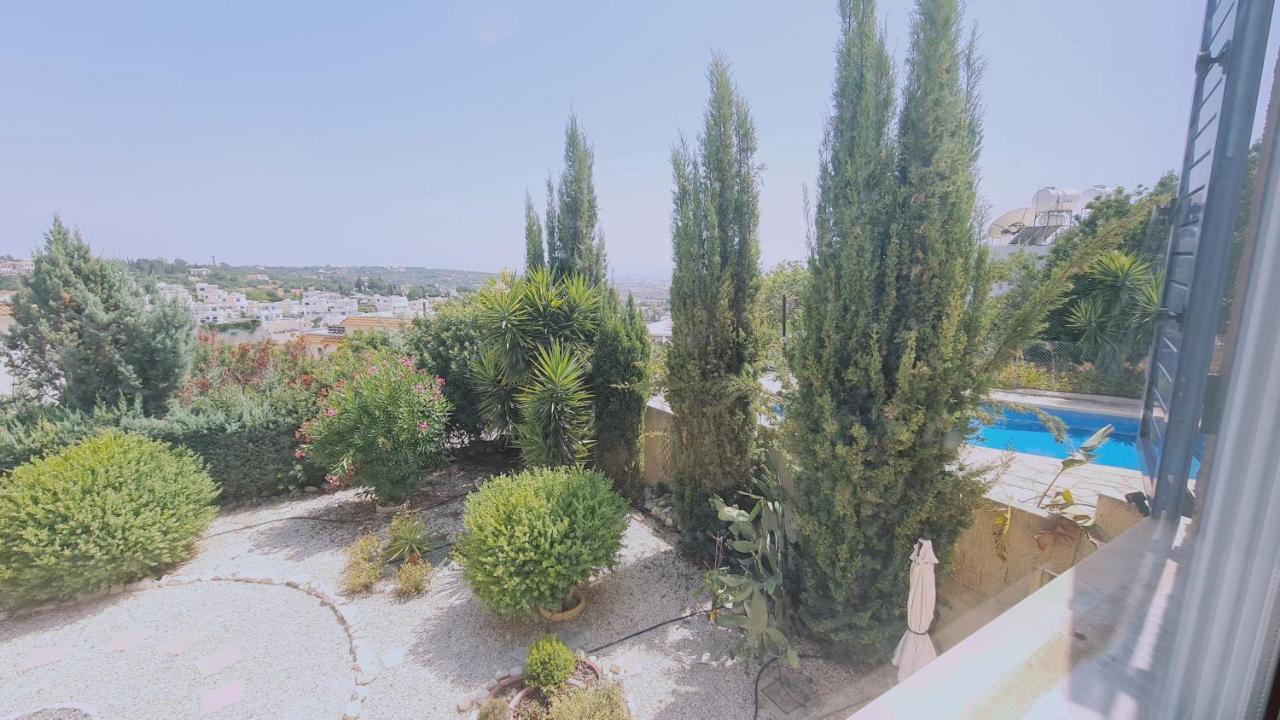 Sea View Apartment *