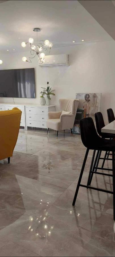 Luxury Apartment