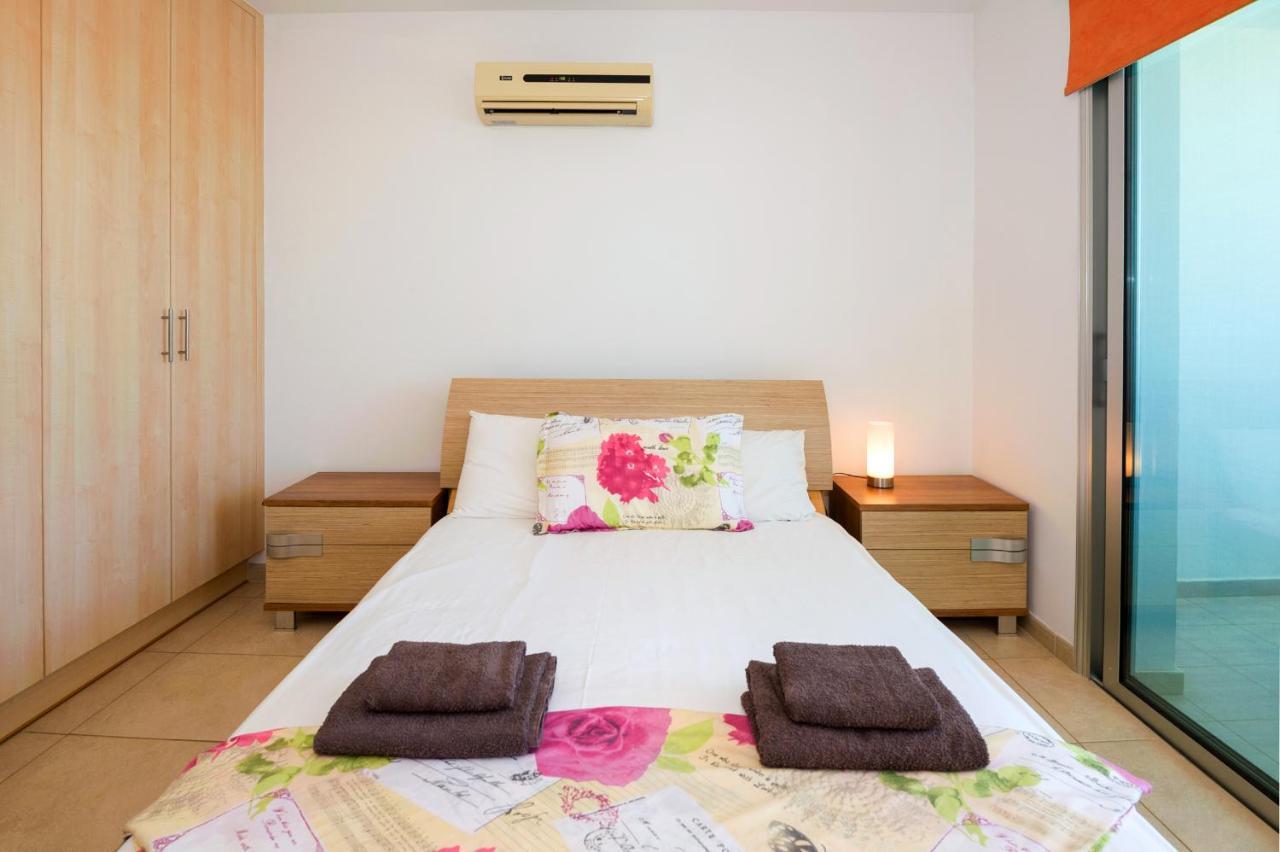 Apartment Sea View Apt*spacious Balcony*200m To The Paralimni