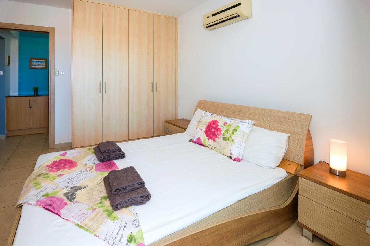 Apartment Sea View Apt*spacious Balcony*200m To The Paralimni