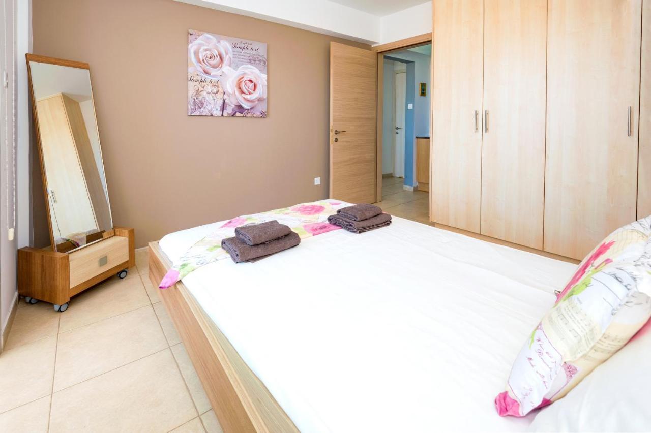 Apartment Sea View Apt*spacious Balcony*200m To The